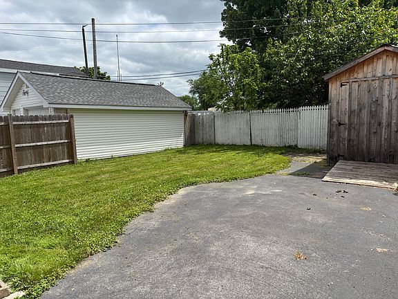 3rd image of 39 Kimmel Ave #2