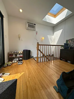 Rented by CitySites Real Estate Group | media 14