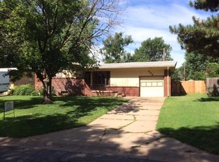 859 N Maus Ln, Wichita, KS 67212
