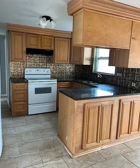 4640 Abdella Ln — Photo 2