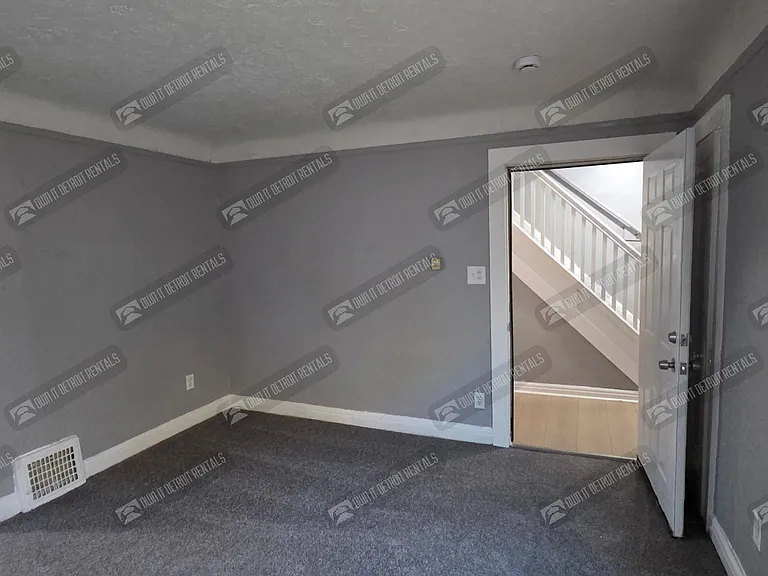 14602 Winthrop St #2 — Photo 10