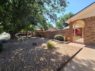 3501 W 25th St, Plainview, TX 79072