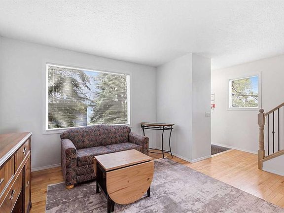 4th image of 800 S Bowcroft Pl #12