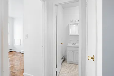 Rented by Safdie Realty Group