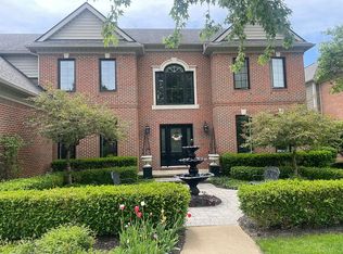 47297 Autumn Park Ct, Novi, MI 48374
