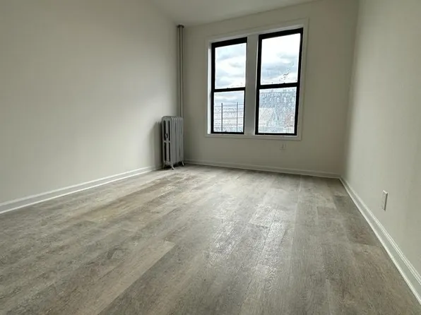 (undisclosed Address), Bronx, NY 10472