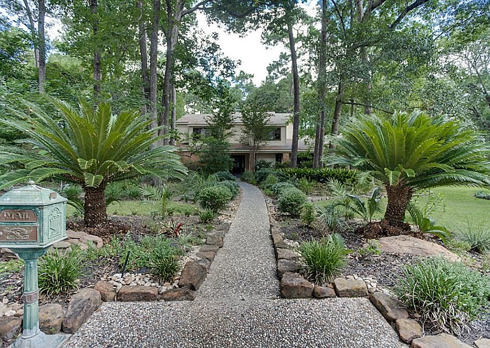 1st image of 2319 Lake Village Dr