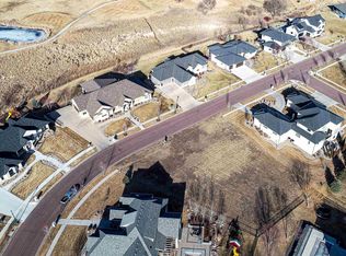 509 E Shadow Creek Ln, Sioux Falls, SD 57108