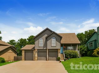 432 Granite Dr, Raymore, MO 64083