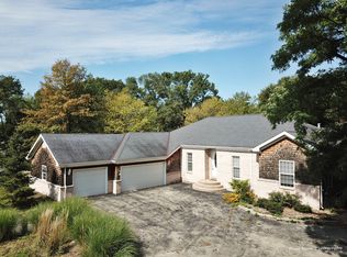 103 Stone Gate Dr, Oswego, IL 60543