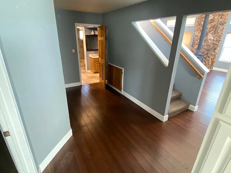 524 Oakwood Pl NE — Photo 9