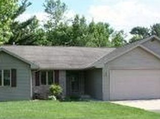 3989 N River Rd, Oconto, WI 54153