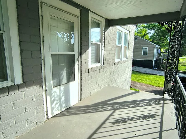 3622 Lilac Ave — Photo 4