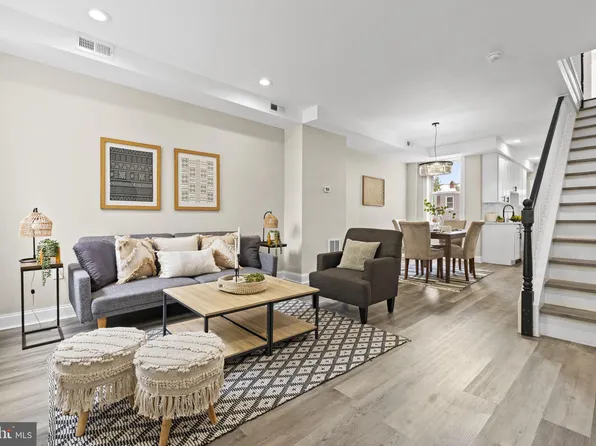 2613 E Chase St, Baltimore, MD 21213