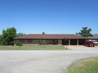 609 W Wichita Ave, Lookeba, OK 73053