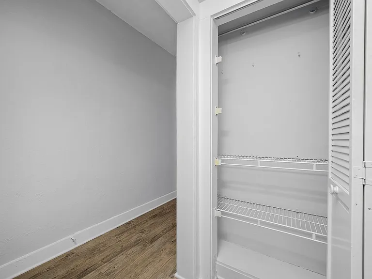 1403 S Bay Villa Pl — Photo 35