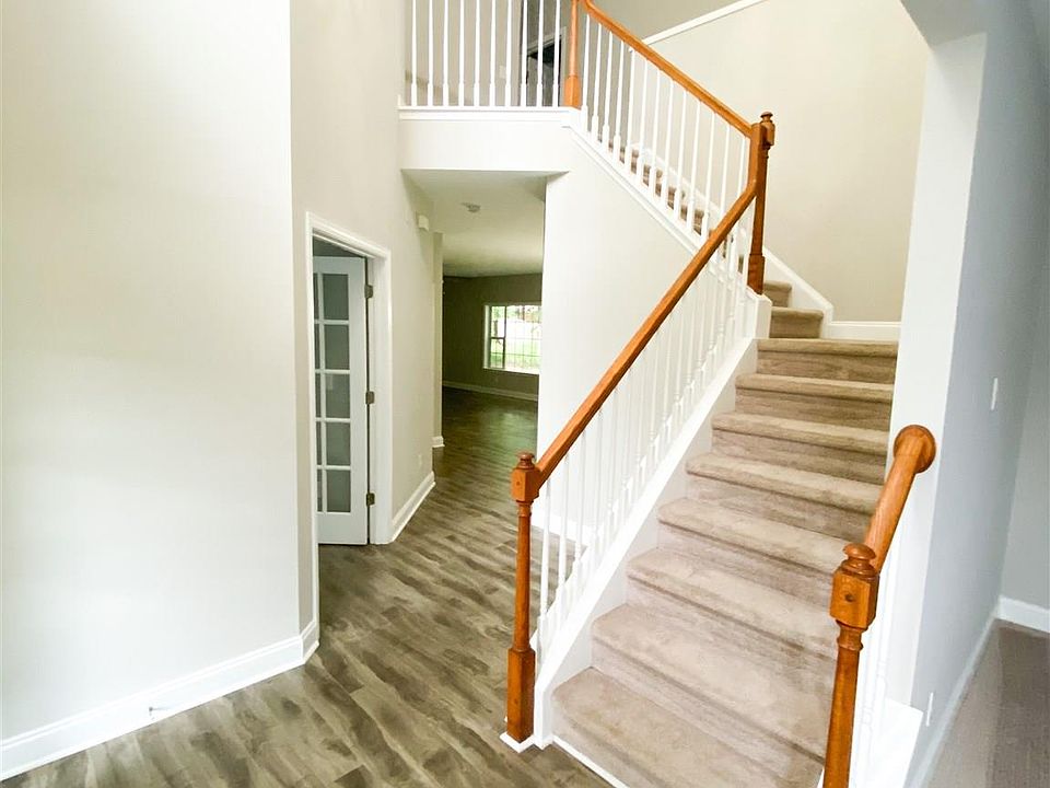 1st image of 1583 Hampton Hollow Trl
