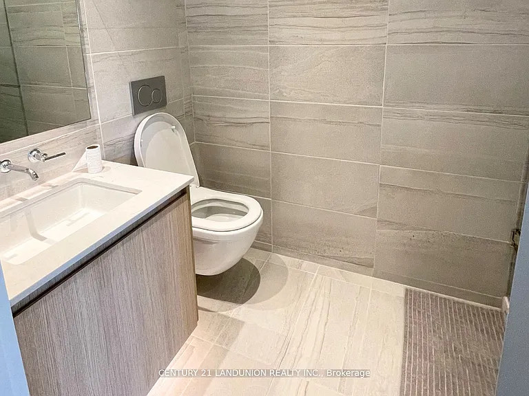 81 Wellesley St E #1401 — Photo 8