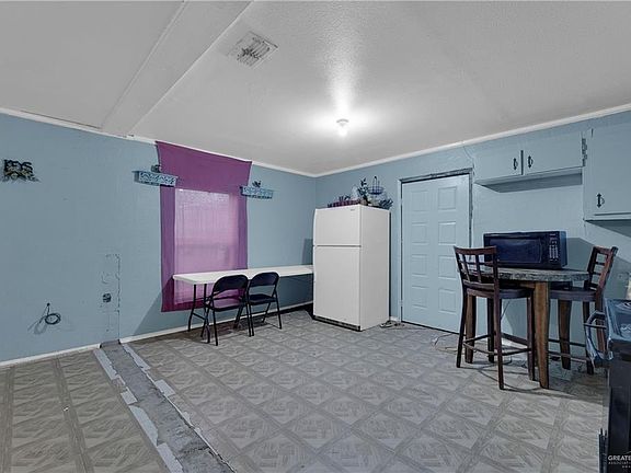 4th image of 1307 Elizabeth St