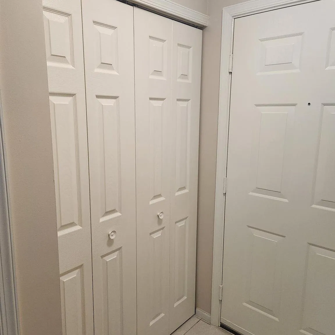 Largo Town Center Condo Phase 1 — Photo 2