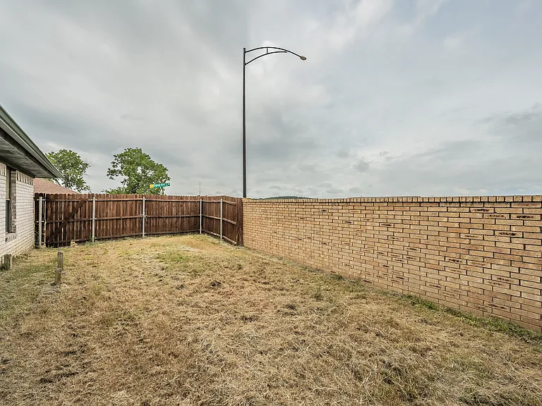 422 Signal Hill Ct N — Photo 22