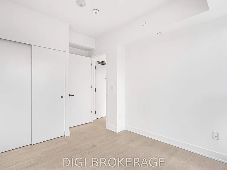 560 Rideau St #703 — Photo 27