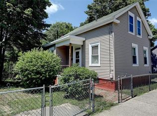 18 Knowles St, Providence, RI 02906