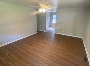 1682 Metropolitan Cir, Tallahassee, FL 32308