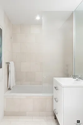 Rented by R New York | media 29