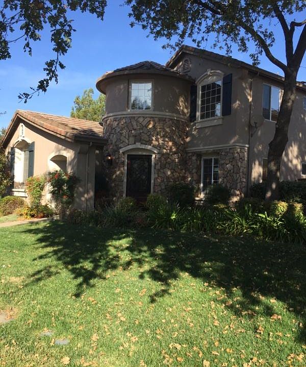 1st image of 4841 Village Green Dr