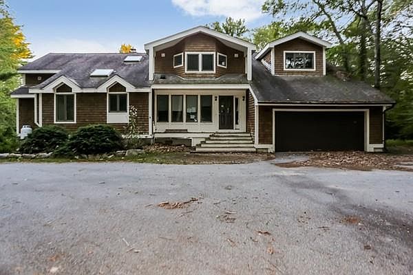 1st image of 17 Grand Hill Dr