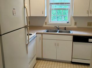 1127 Robin Hood Ct #202, Harrisonburg, VA 22801