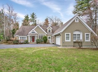 290 Forest Rd, Wolfeboro, NH 03894