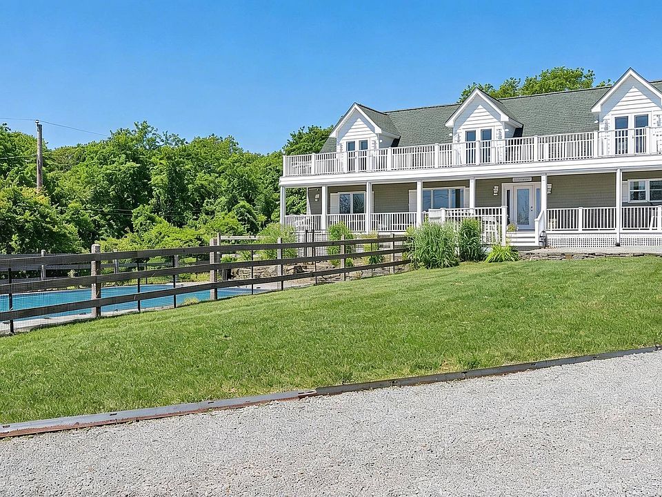 1st image of 241 Old Montauk Hwy