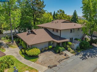 809 Villa Ln APT 3, Moraga, CA