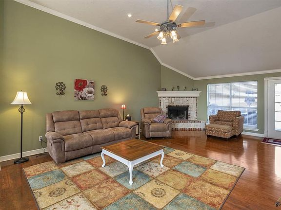 4th image of 1207 Casandra Dr