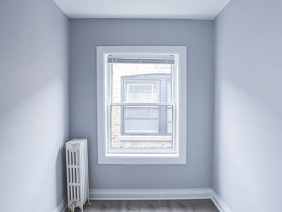 3rd image of 6950 N Ashland Blvd #210