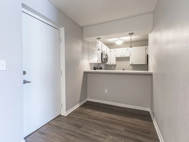 4141 Roanoke Rd — Photo 32