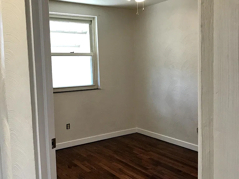 606 Ridgemont Dr — Photo 5