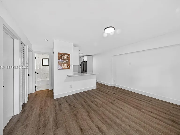 2633 NE 13th Ave #1 — Photo 12