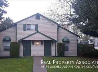 202 E Division Ct #B, Tacoma, WA 98404