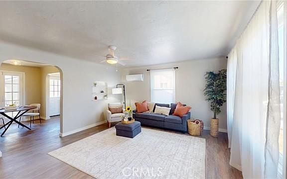 3rd image of 312 Sonoma Ave