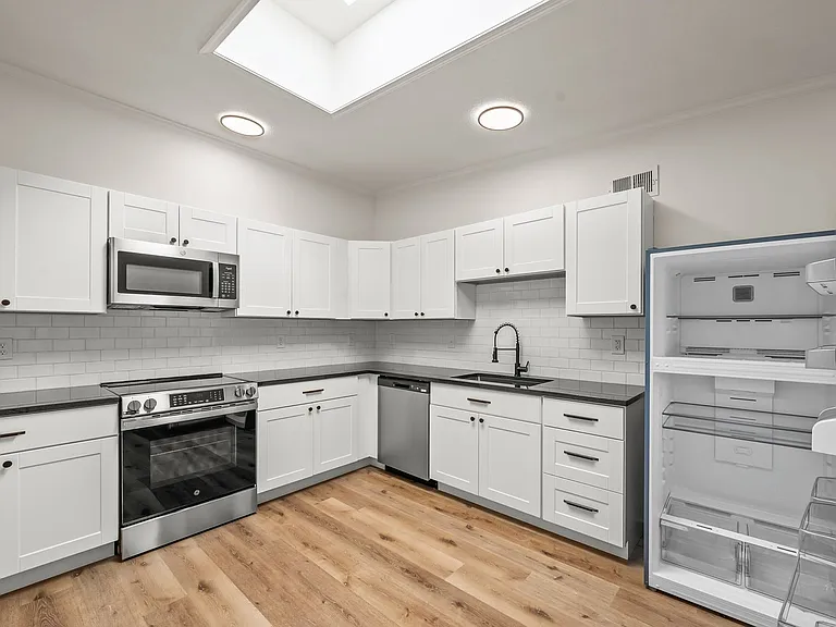 Brand new Avera apartments! — Photo 9