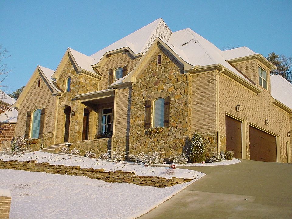 Three car garage