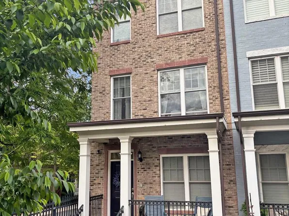 512 Regent Pl NE, Washington, DC 20017