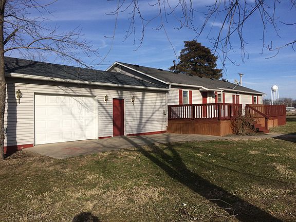 2nd image of 202 W Marvin Ave