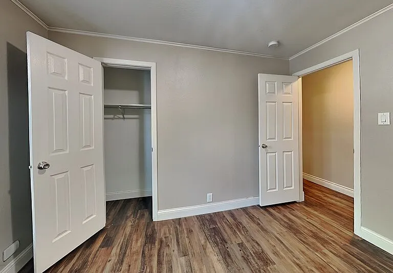 1416 Record Crossing Rd — Photo 4