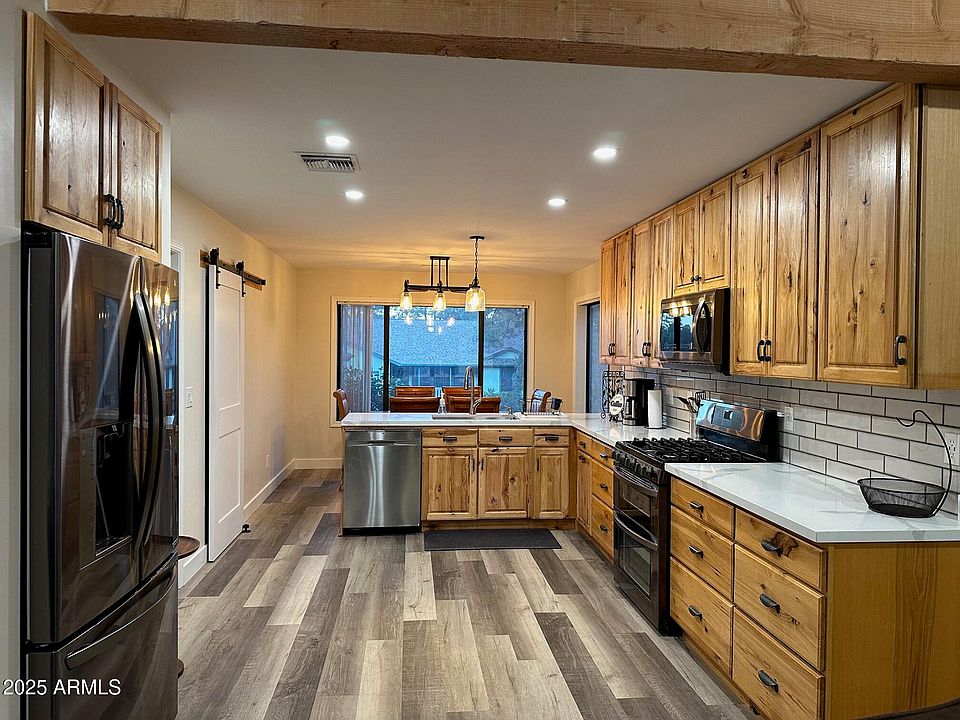 1st image of 304 N Mogollon Trl