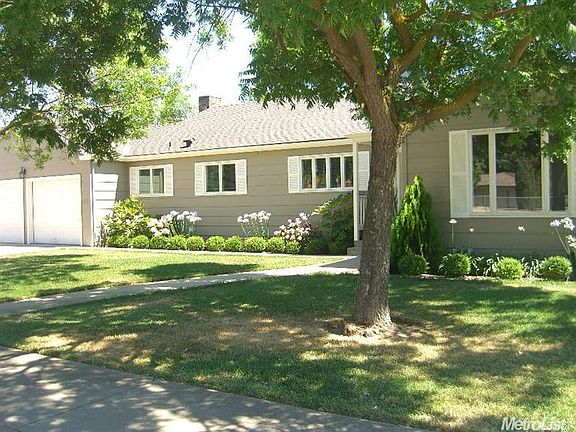 2nd image of 2590 E Canal Dr