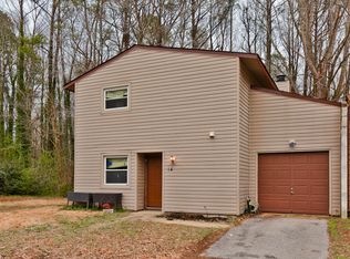 14 Bristol Cir, Chesapeake, VA 23320